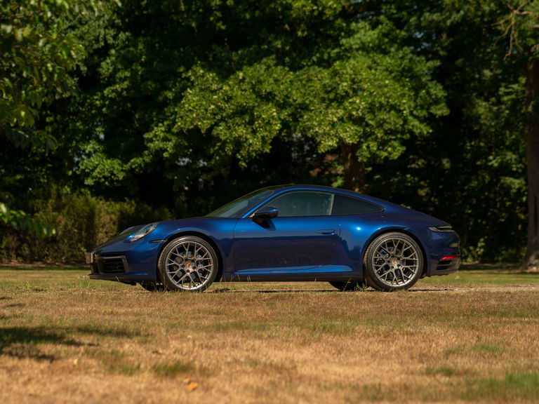 Porsche 992 Carrera 4