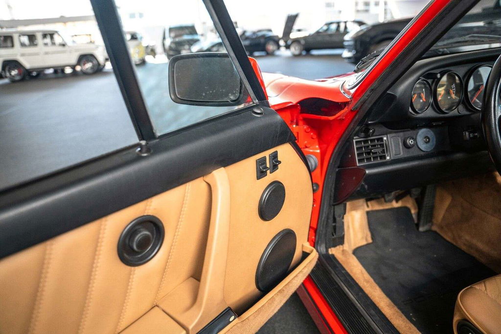 Porsche 964 Carrera 4