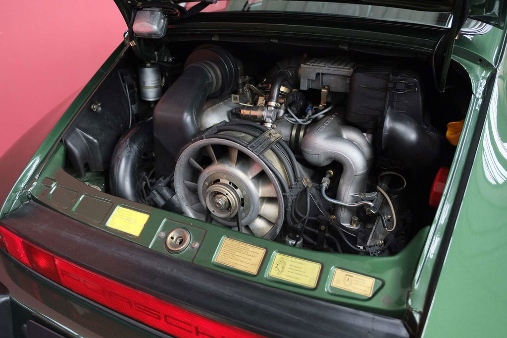 Porsche 911 Carrera 3.2