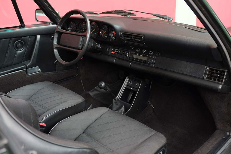 Porsche 911 Carrera 3.2