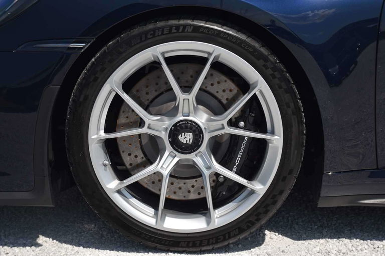 Porsche 992 GT3 Touring