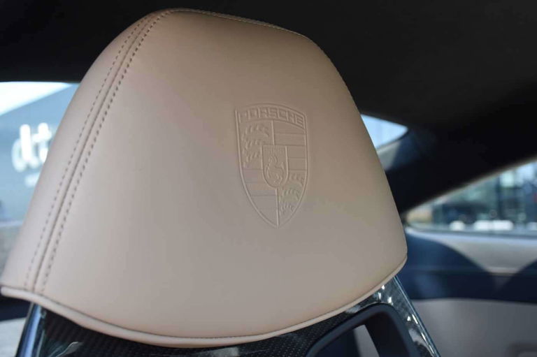 Porsche 992 GT3 Touring