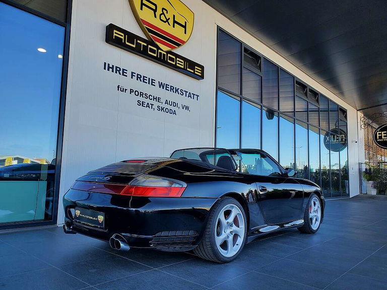 Porsche 996 Carrera 4S