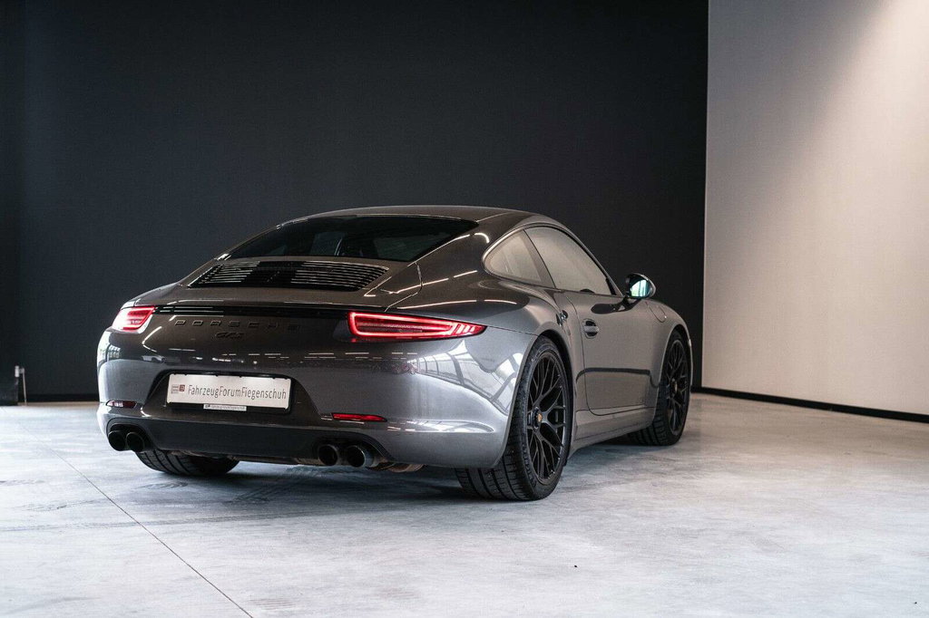 Porsche 991 Carrera GTS