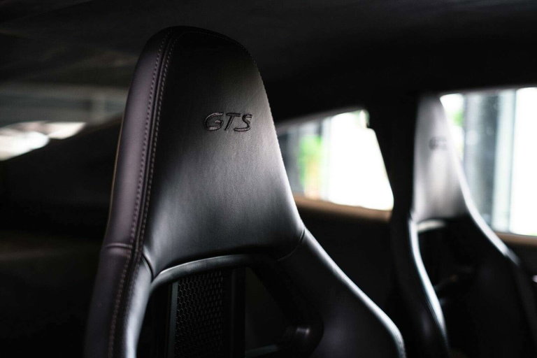 Porsche 991 Carrera GTS
