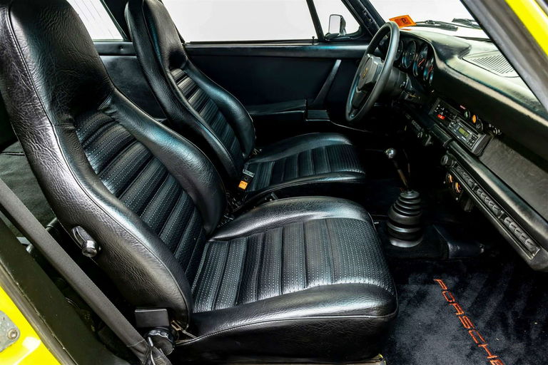 Porsche 911 Carrera (US)