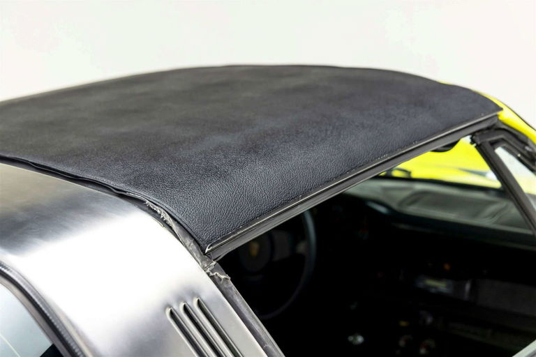 Porsche 911 Carrera (US)