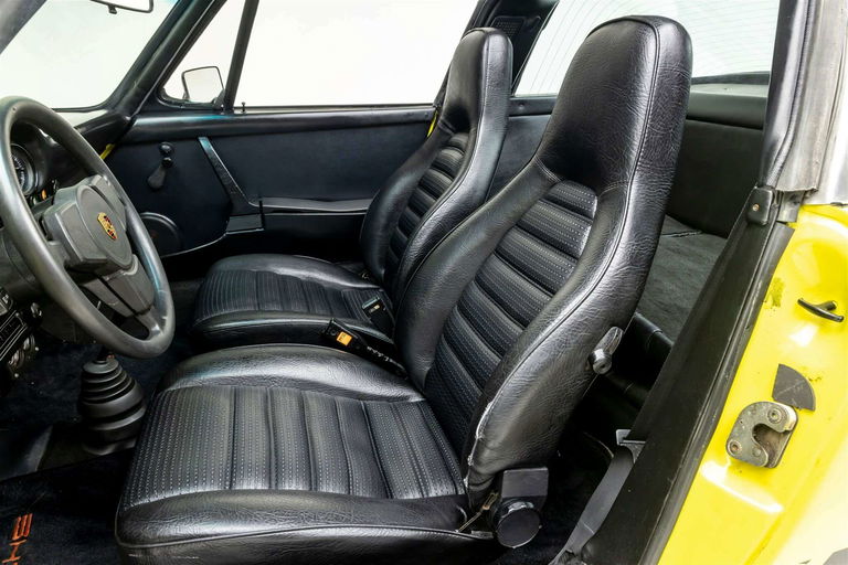 Porsche 911 Carrera (US)