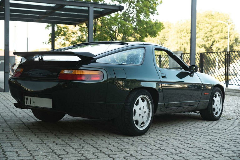 Porsche 928 GT