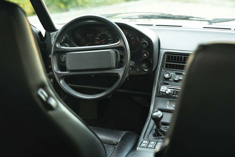 Porsche 928 GT
