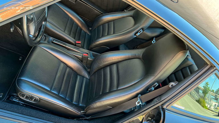 Porsche 964 Carrera 4