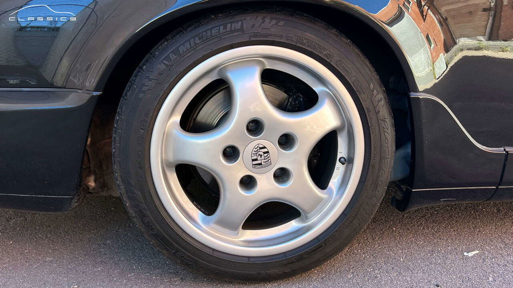 Porsche 964 Carrera 4