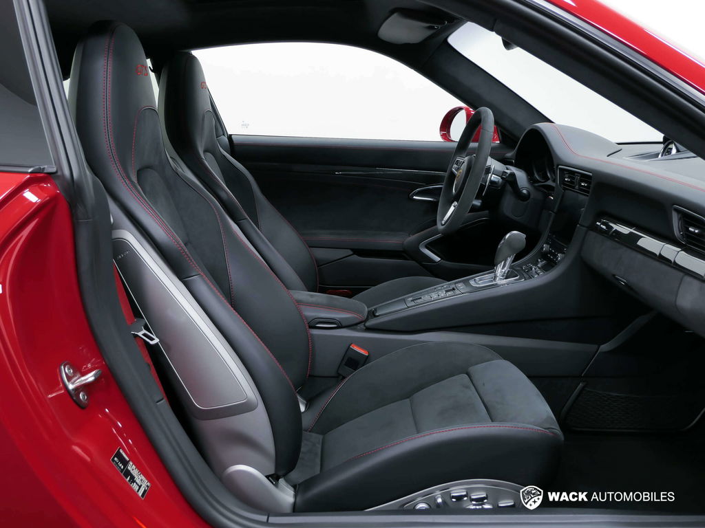 Porsche 991.2 Carrera 4 GTS