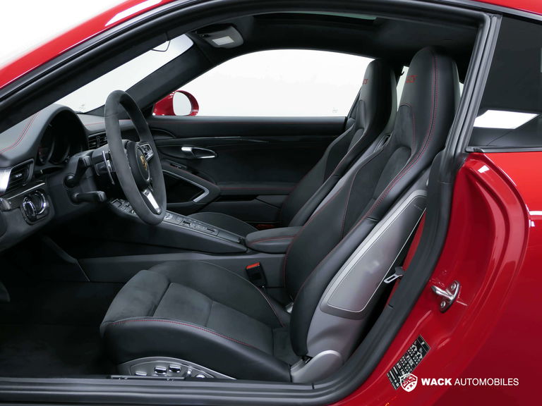 Porsche 991.2 Carrera 4 GTS