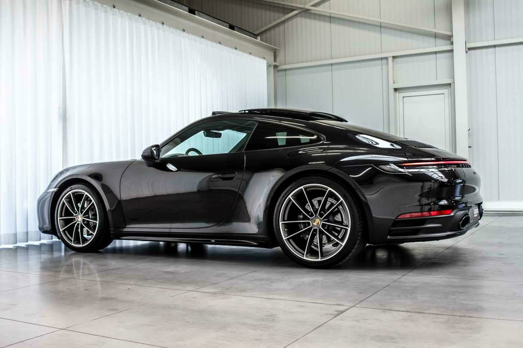 Porsche 992 Carrera