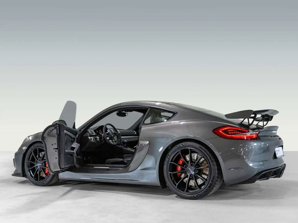 Porsche 981 Cayman GT4