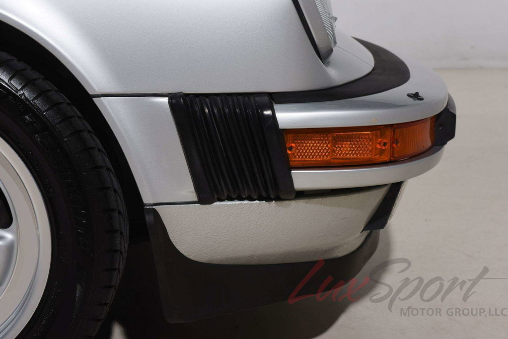 Porsche 911 Carrera 3.2 (US)