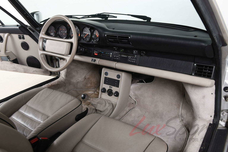 Porsche 911 Carrera 3.2 (US)