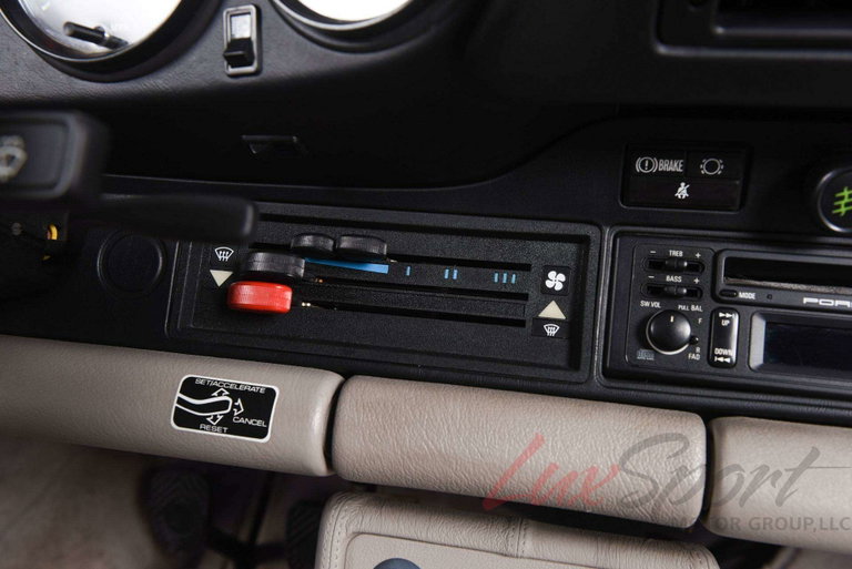 Porsche 911 Carrera 3.2 (US)
