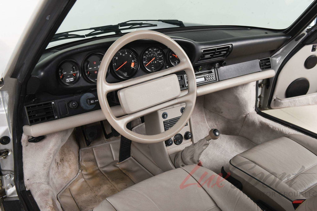 Porsche 911 Carrera 3.2 (US)