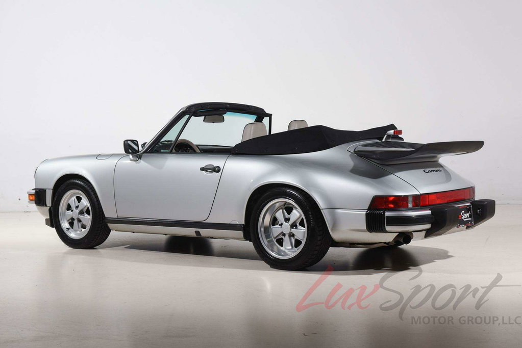 Porsche 911 Carrera 3.2 (US)