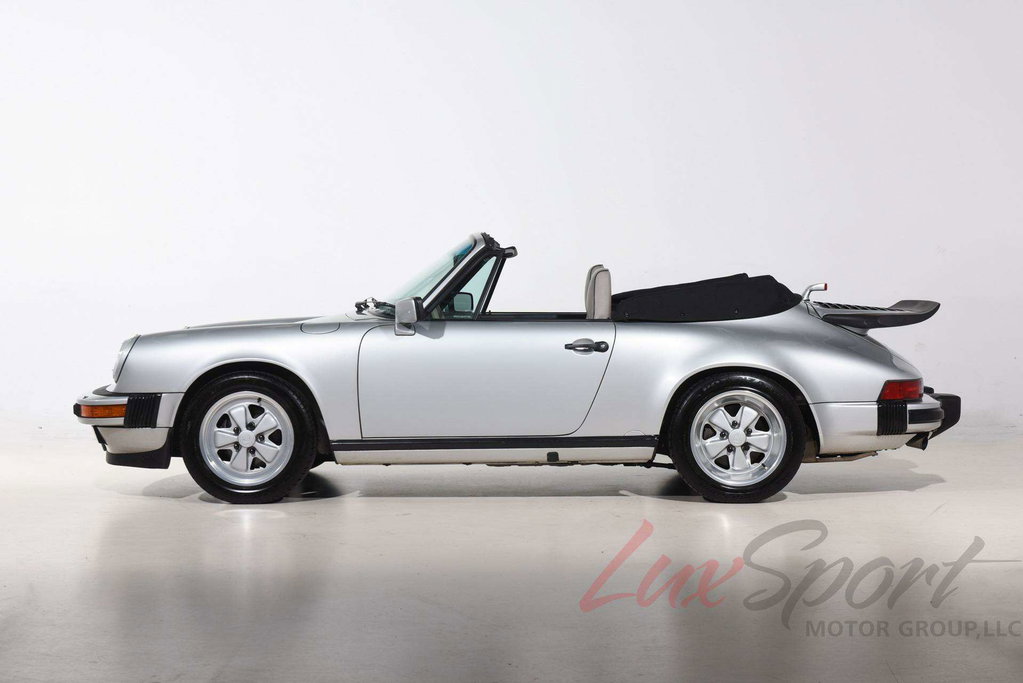 Porsche 911 Carrera 3.2 (US)