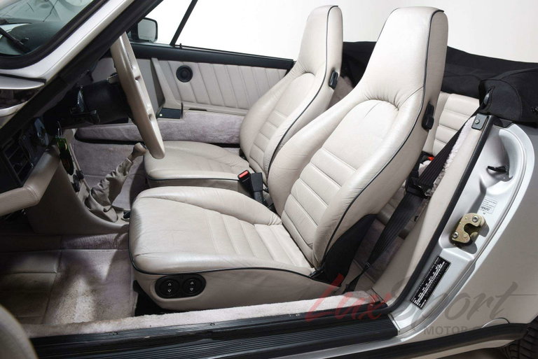 Porsche 911 Carrera 3.2 (US)