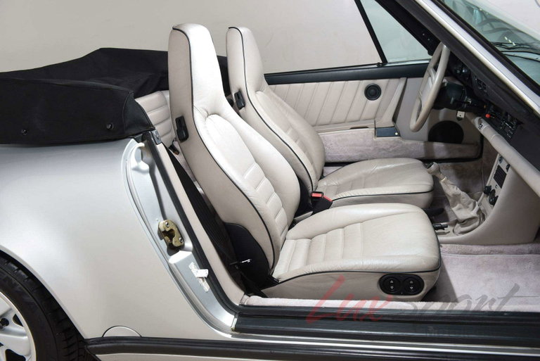 Porsche 911 Carrera 3.2 (US)