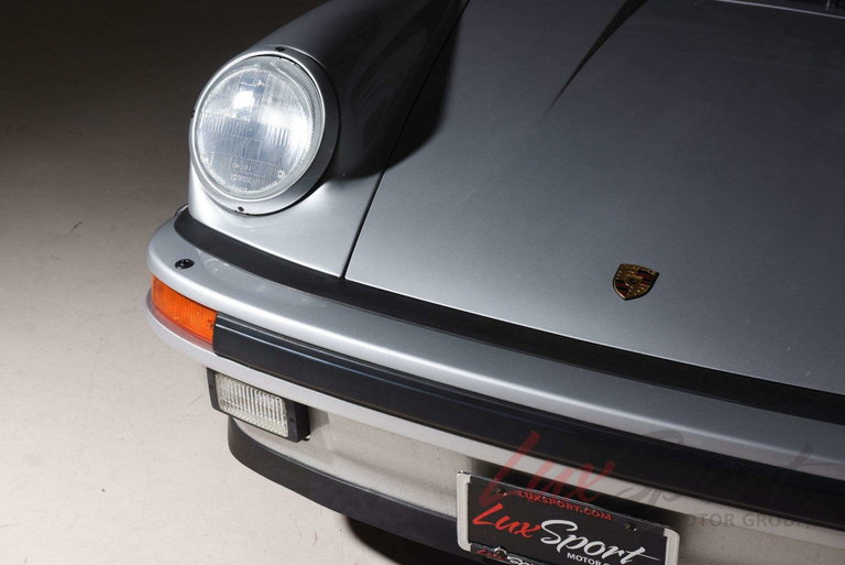 Porsche 911 Carrera 3.2 (US)