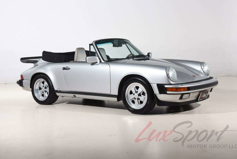 Porsche 911 Carrera 3.2 (US)