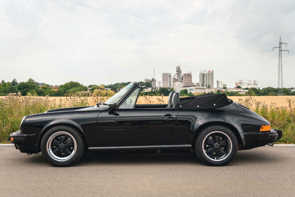 Porsche 911 Carrera 3.2 (US)