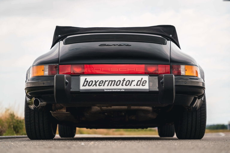 Porsche 911 Carrera 3.2 (US)