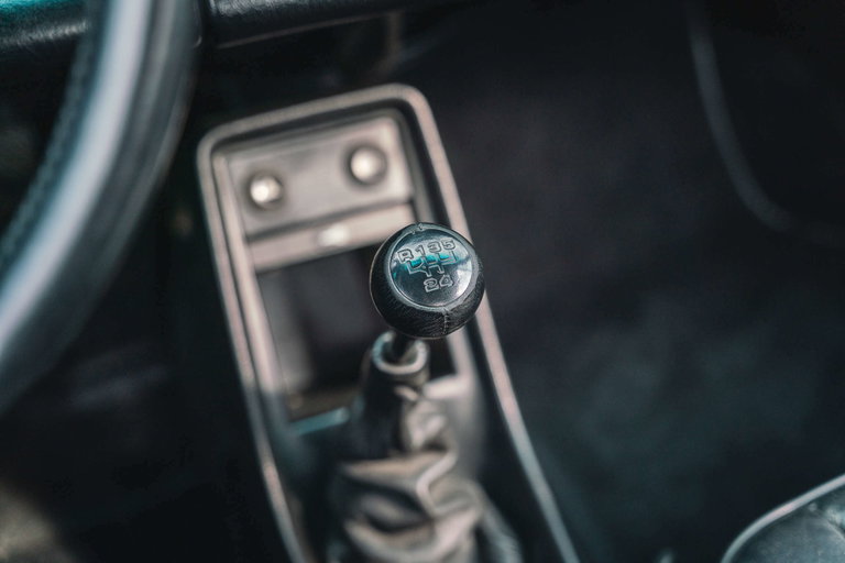 Porsche 911 Carrera 3.2 (US)