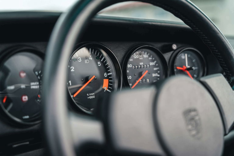 Porsche 911 Carrera 3.2 (US)