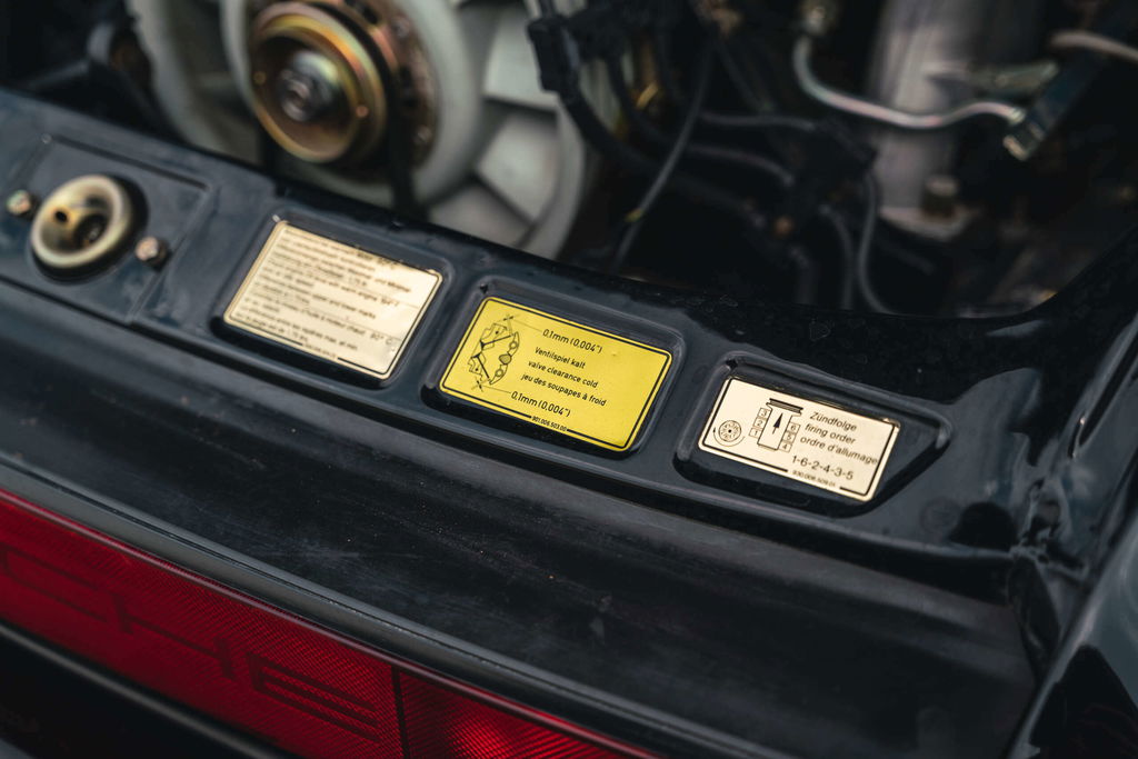 Porsche 911 Carrera 3.2 (US)