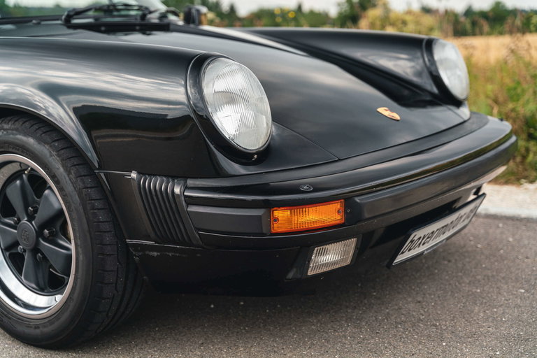 Porsche 911 Carrera 3.2 (US)