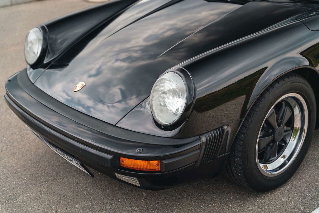 Porsche 911 Carrera 3.2 (US)