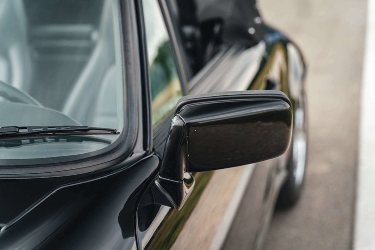 Porsche 911 Carrera 3.2 (US)