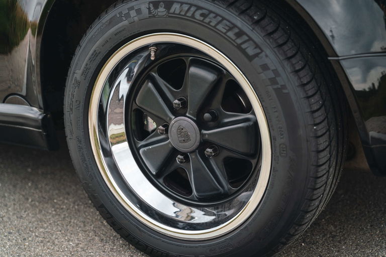 Porsche 911 Carrera 3.2 (US)