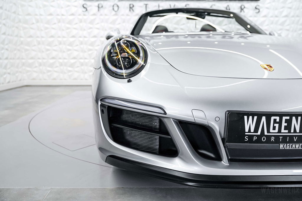 Porsche 991.2 Carrera GTS