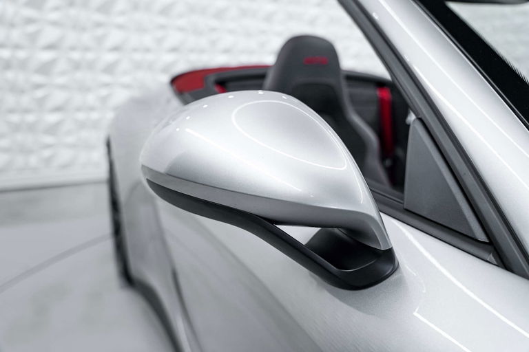 Porsche 991.2 Carrera GTS