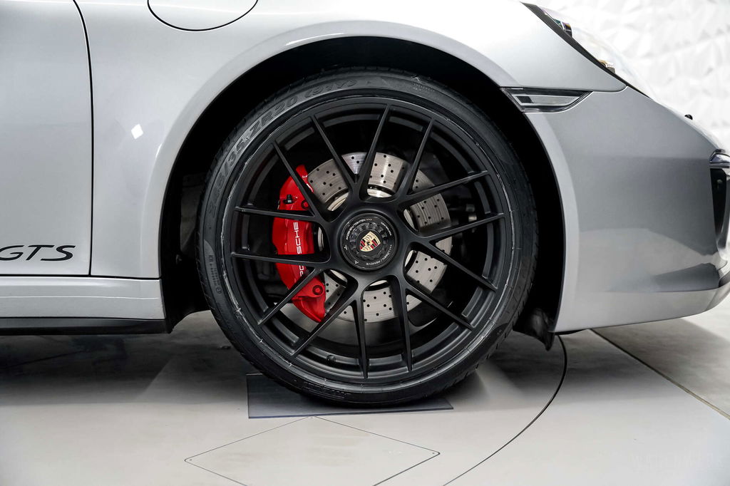 Porsche 991.2 Carrera GTS