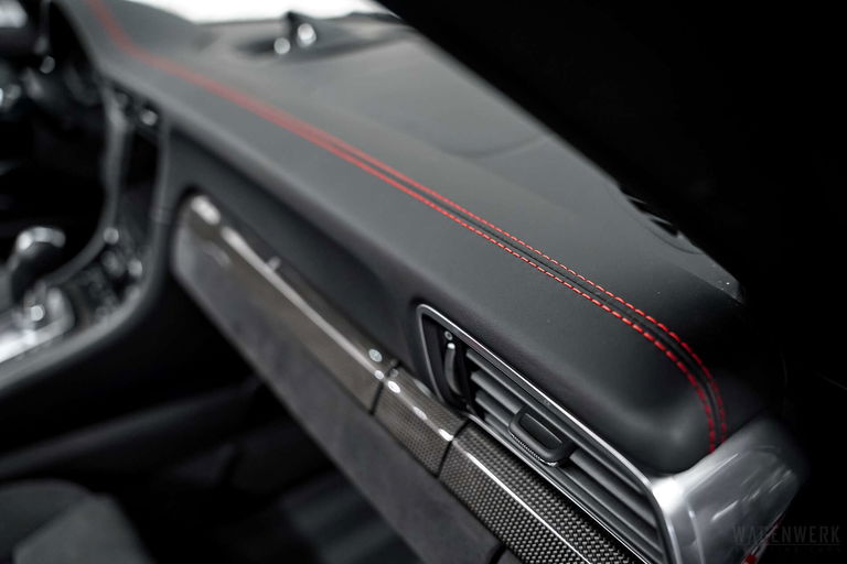 Porsche 991.2 Carrera GTS