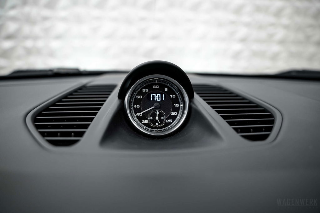 Porsche 991.2 Carrera GTS