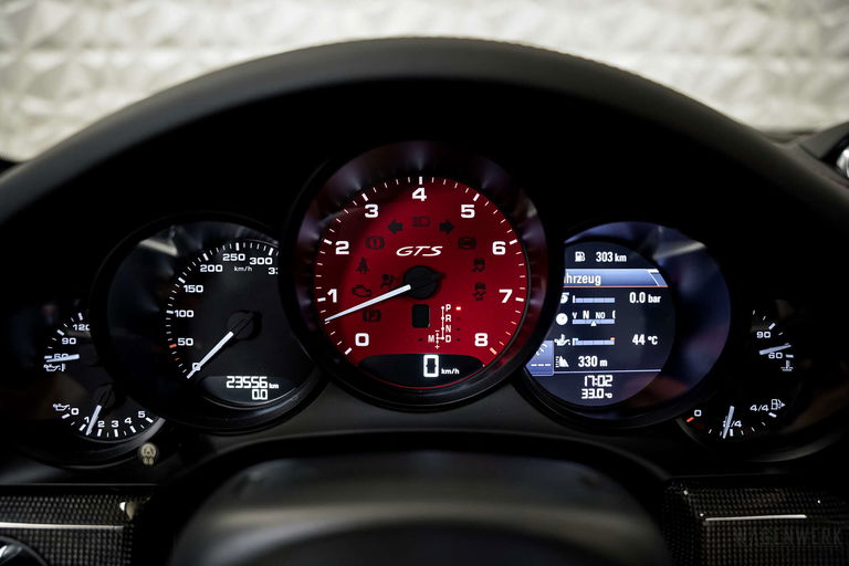 Porsche 991.2 Carrera GTS