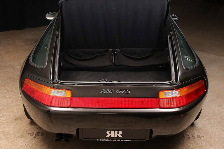Porsche 928 GTS