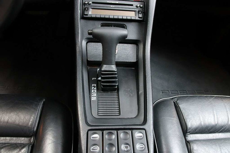 Porsche 928 GTS