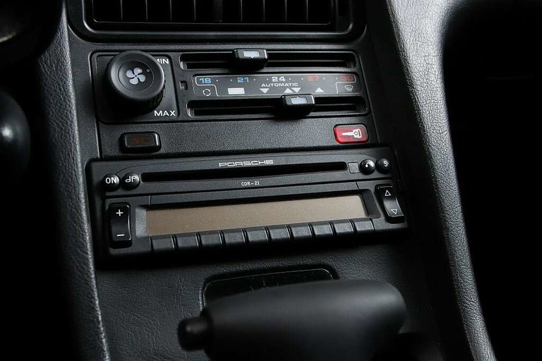 Porsche 928 GTS