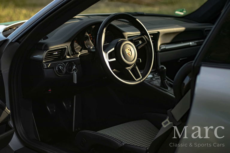 Porsche 911 R