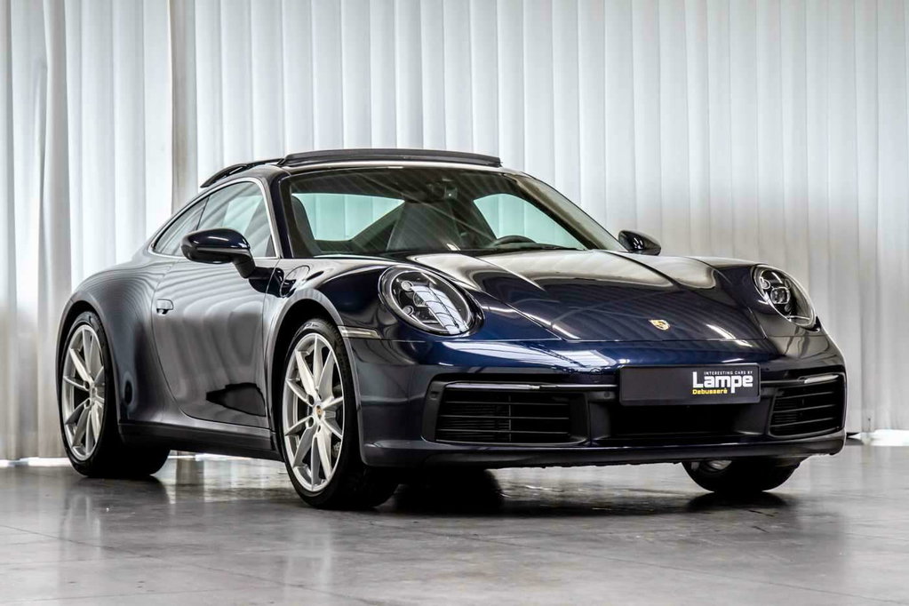 Porsche 992 Carrera